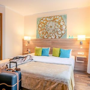 Comfort Zimmer mit Kingsize-Bett